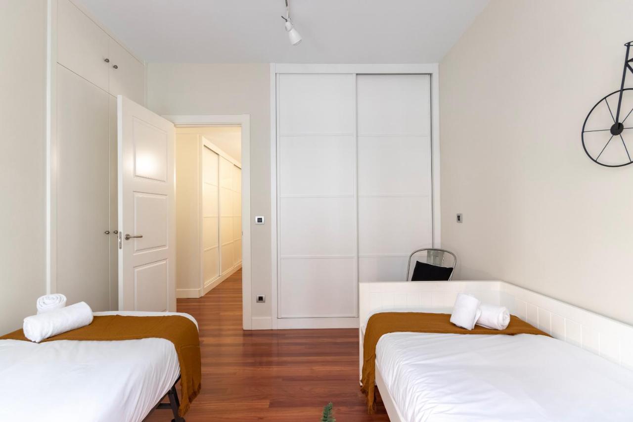 Gran Apartamento Con Estilo En El Centro De Bilbao Luaran gambar