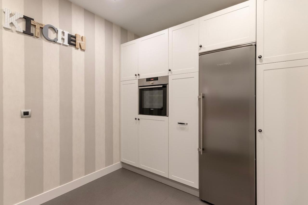 Gran Apartamento Con Estilo En El Centro De Bilbao Luaran gambar