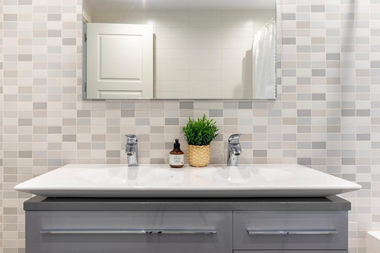 Gran Apartamento Con Estilo En El Centro De Bilbao Luaran gambar
