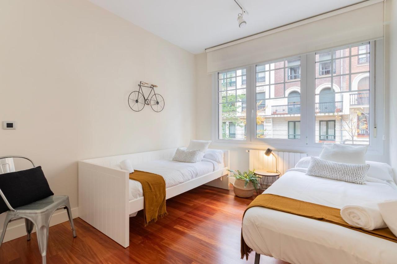 Gran Apartamento Con Estilo En El Centro De Bilbao Luaran gambar