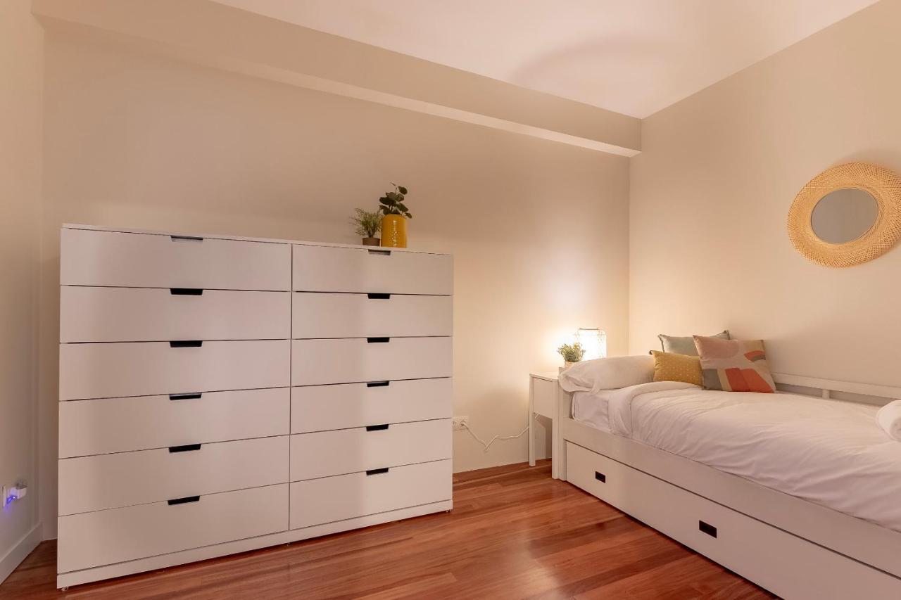 Gran Apartamento Con Estilo En El Centro De Bilbao Luaran gambar
